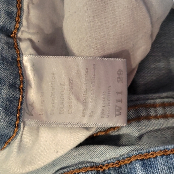 Jean shorts - Picture 2 of 3